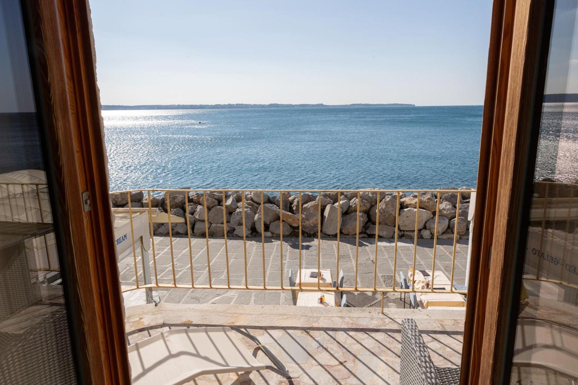 פיראן Seahouse Apartments מראה חיצוני תמונה